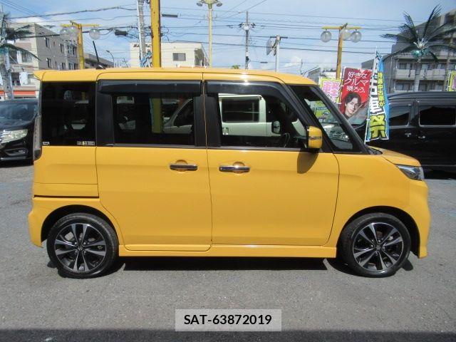 Suzuki SPACIA 2017-08 8882281-3