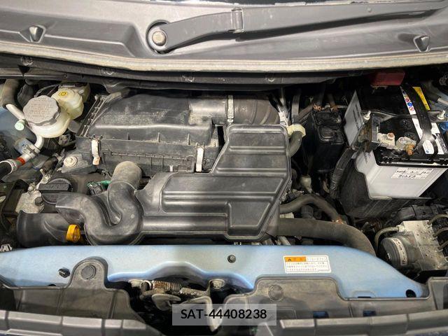 Suzuki SPACIA 2017-09 8882279-17