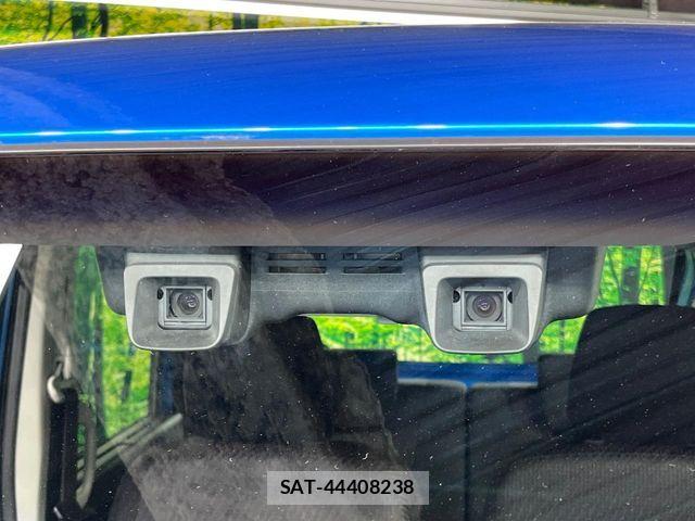 Suzuki SPACIA 2017-09 8882279-6