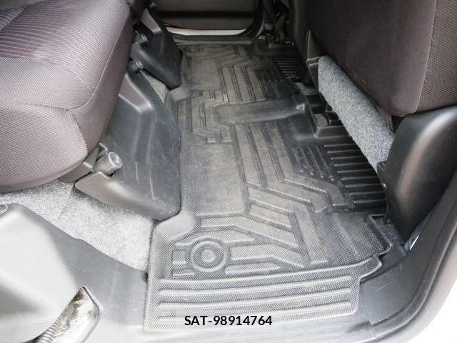 Suzuki SPACIA 2017-07 8101997-11