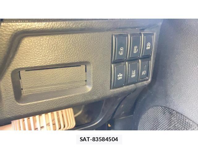 Suzuki SPACIA 2017-04 8563618-16