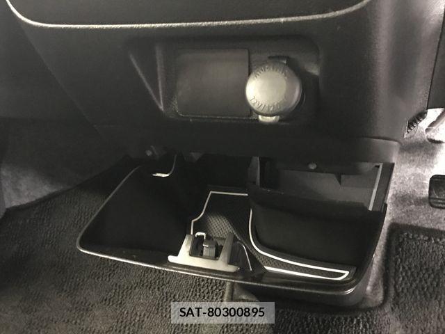 Suzuki SPACIA 2017-02 8563619-29