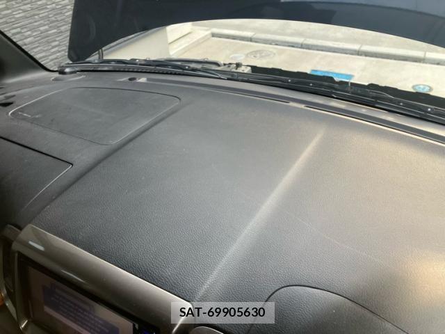 Suzuki SPACIA 2017-09 8850706-19