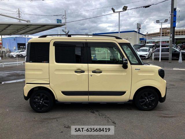 Suzuki SPACIA 2022-03 6642602-17