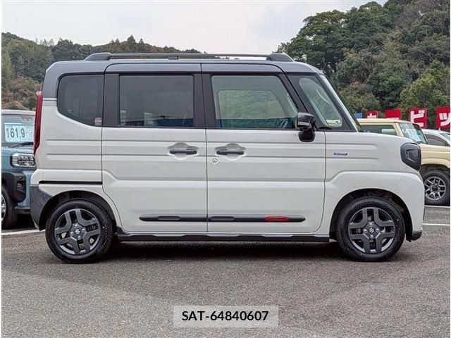 Suzuki SPACIA 2026-02 7225472-9