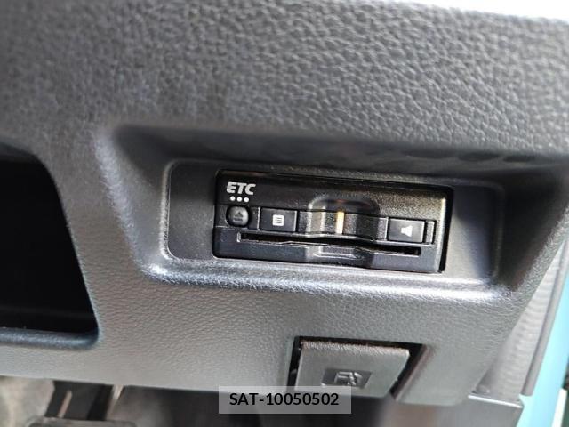 Suzuki SPACIA 2022-09 7225456-18