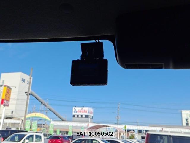 Suzuki SPACIA 2022-09 7225456-19