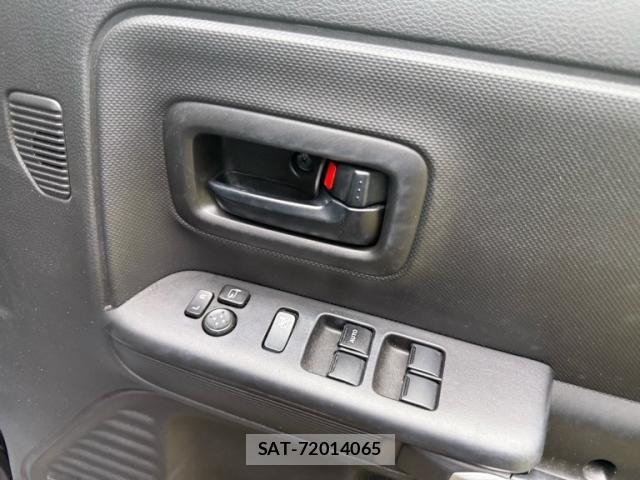 Suzuki SPACIA 2019-02 7225449-12