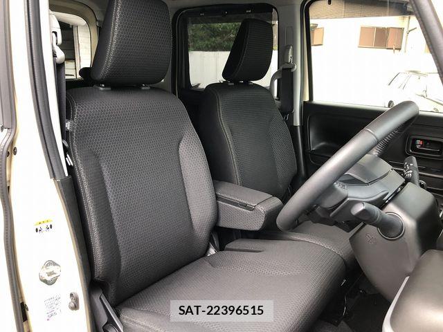 Suzuki SPACIA 2023-08 7217756-18