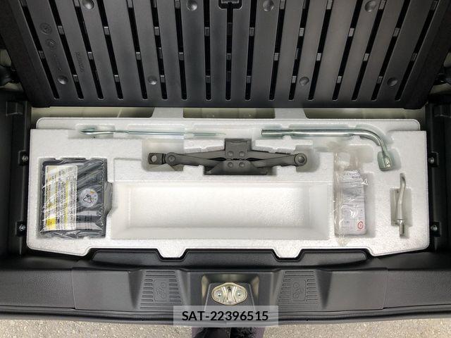 Suzuki SPACIA 2023-08 7217756-24