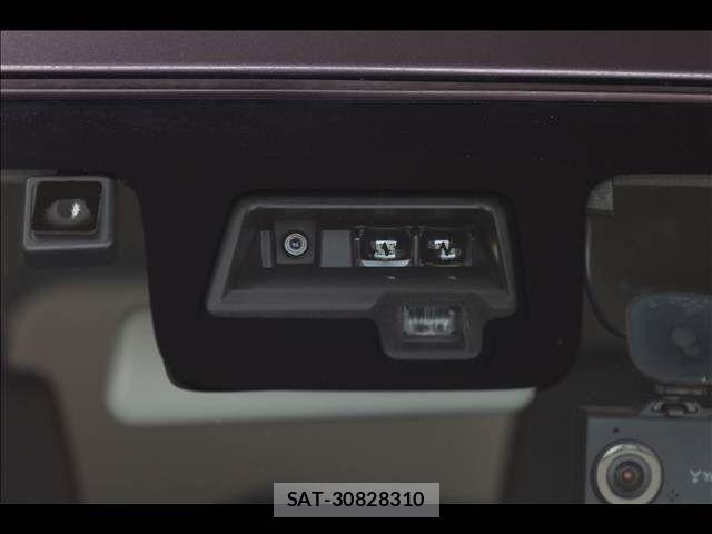 Suzuki SPACIA 2019-04 7272996-4