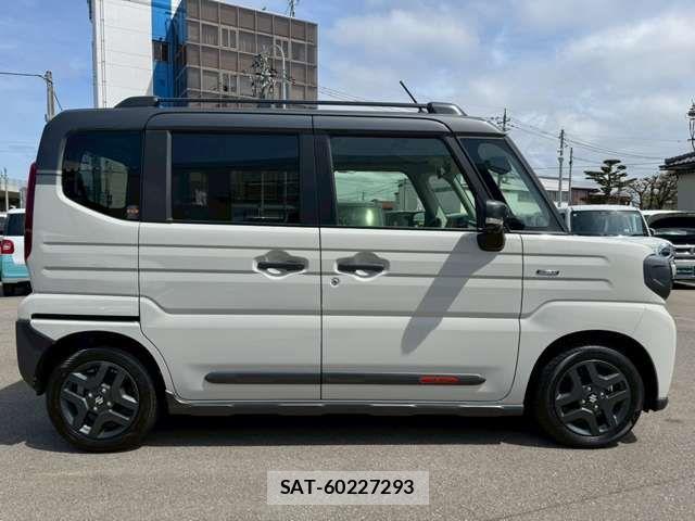 Suzuki SPACIA 2024-10 7330245-5