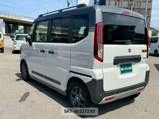 Suzuki SPACIA 2024-10 7330245-8