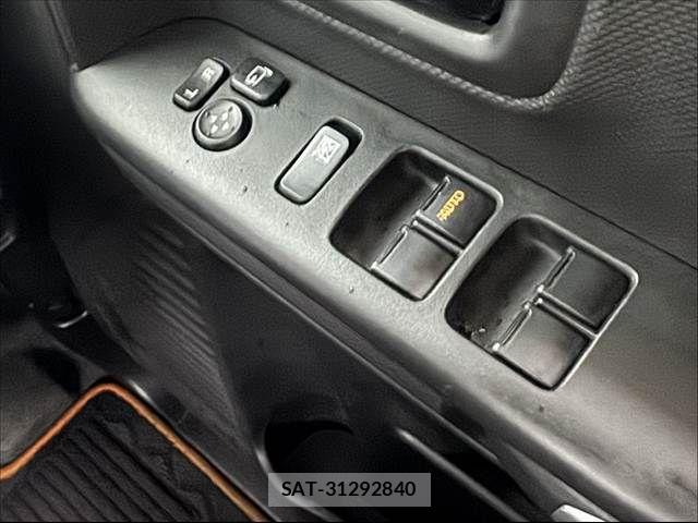 Suzuki SPACIA 2019-01 7359935-24