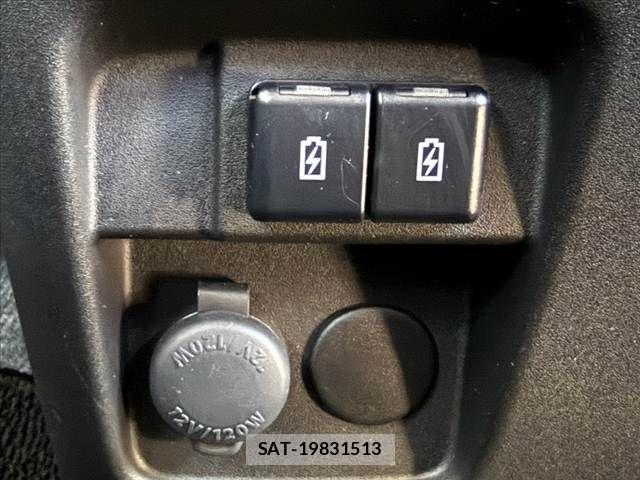 Suzuki SPACIA 2023-09 7394240-21