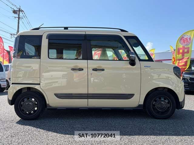 Suzuki SPACIA 2021-11 7458055-3
