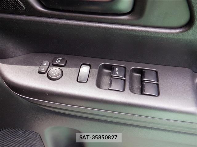 Suzuki SPACIA 2025-02 7502982-3