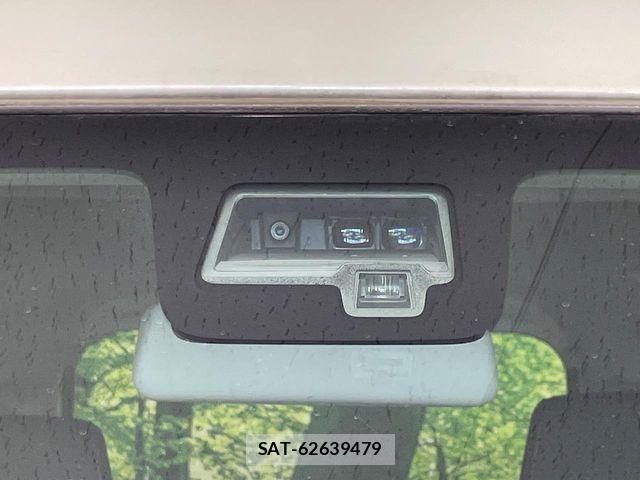 Suzuki SPACIA 2019-01 8075682-4
