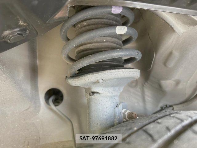 Suzuki SPACIA 2022-03 8101998-19