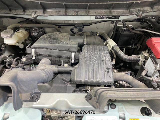 Suzuki SPACIA 2019-04 8210376-17