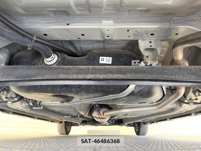 Suzuki SPACIA 2025-01 8210372-18