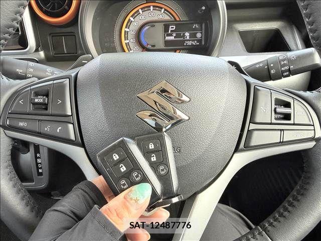 Suzuki SPACIA 2019-02 8210379-17