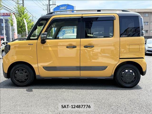 Suzuki SPACIA 2019-02 8210379-5
