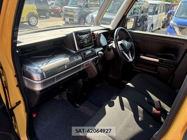 Suzuki SPACIA 2019-06 8317245-11