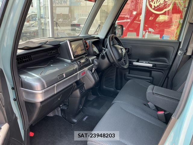 Suzuki SPACIA 2019-11 8326466-1