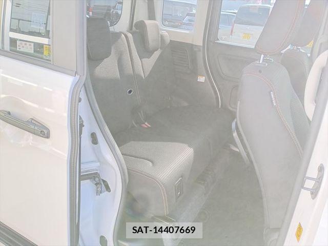Suzuki SPACIA 2019-11 8368952-12
