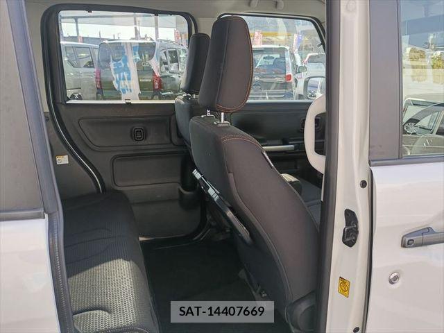 Suzuki SPACIA 2019-11 8368952-13