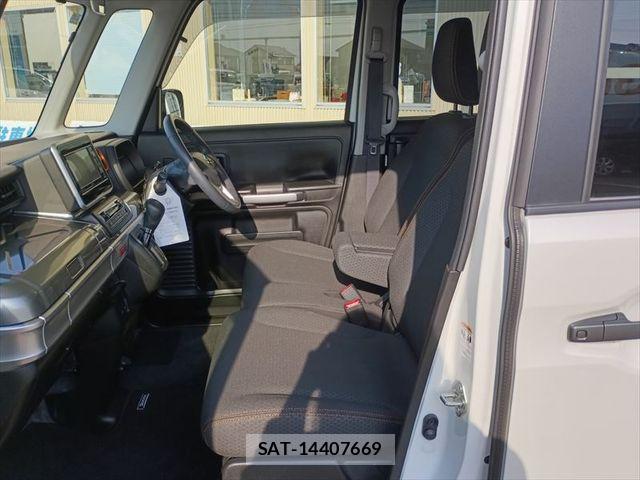 Suzuki SPACIA 2019-11 8368952-7