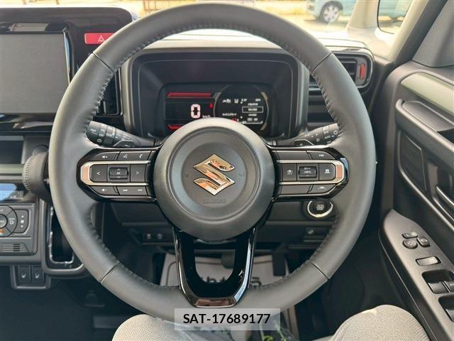 Suzuki SPACIA 2024-11 8368940-17