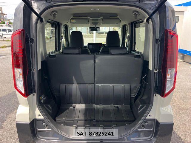 Suzuki SPACIA 2026-01 8563620-10