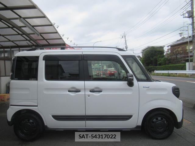 Suzuki SPACIA 2019-11 8666944-3