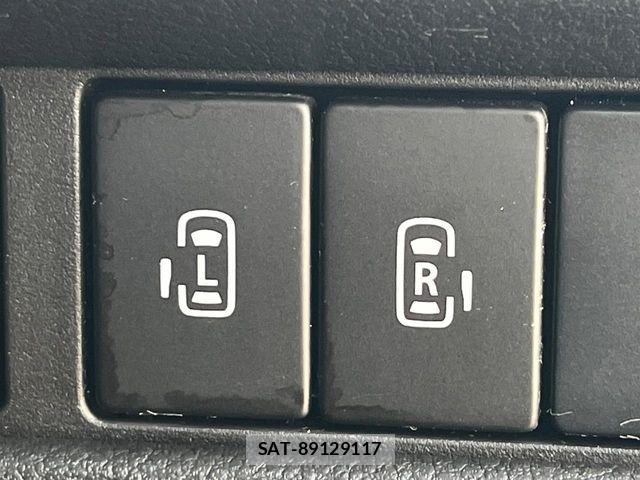 Suzuki SPACIA 2019-03 8686636-7