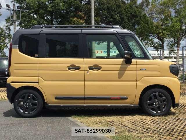 Suzuki SPACIA 2025-05 8686634-6