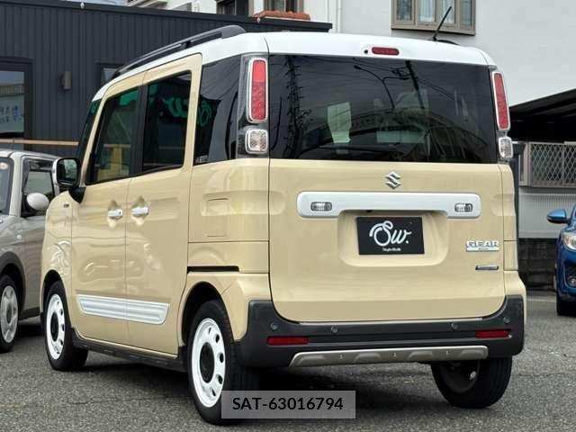 Suzuki SPACIA 2023-01 8797560-6
