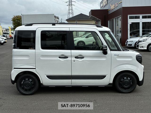 Suzuki SPACIA 2019-02 8872113-5