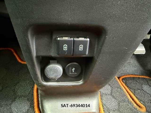 Suzuki SPACIA 2021-08 8882289-18