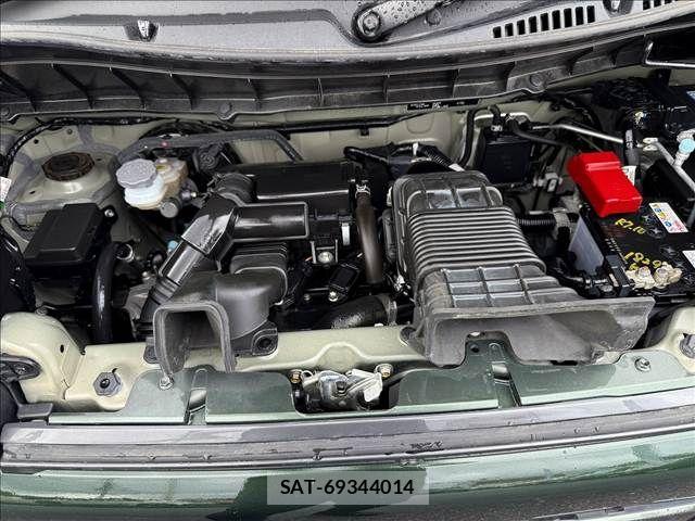 Suzuki SPACIA 2021-08 8882289-6