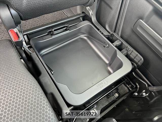 Suzuki SPACIA 2022-08 8882288-29