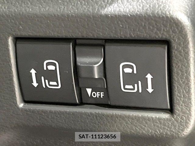 Suzuki SPACIA 2025-09 8884378-4