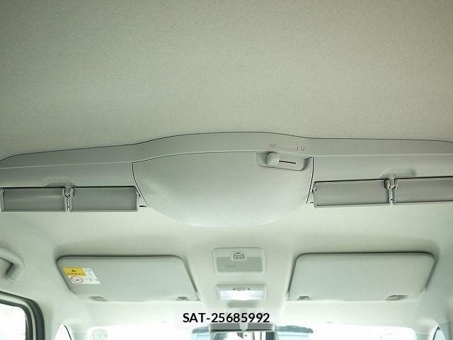 Suzuki SPACIA 2025-09 7225484-17