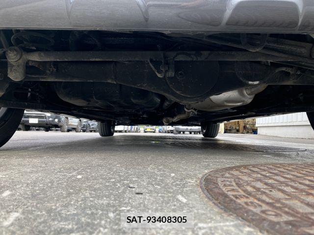 Suzuki SPACIA 2023-01 7330260-3