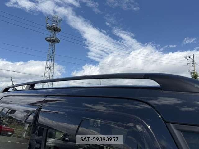 Suzuki SPACIA 2023-05 8038421-29