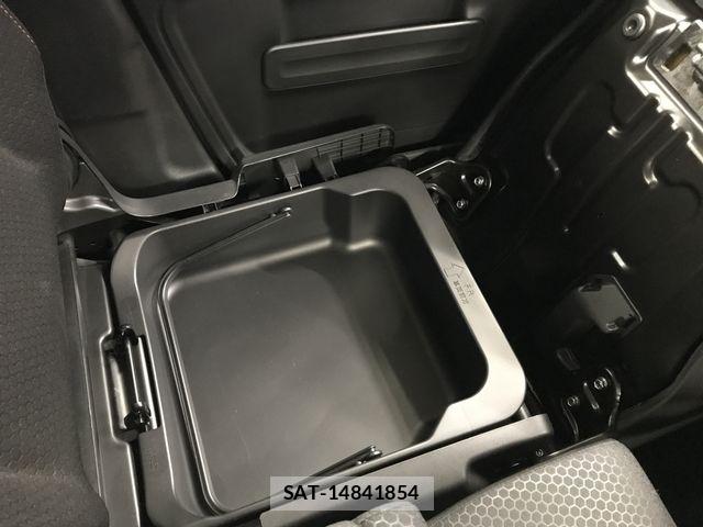 Suzuki SPACIA 2020-02 8210383-21
