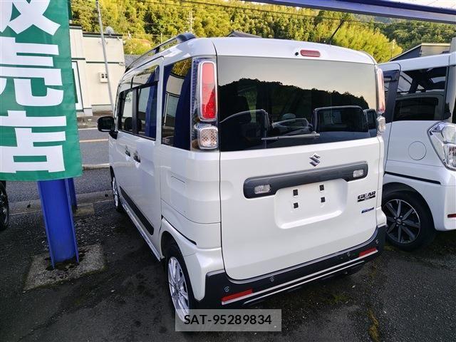 Suzuki SPACIA 2023-08 8231852-3