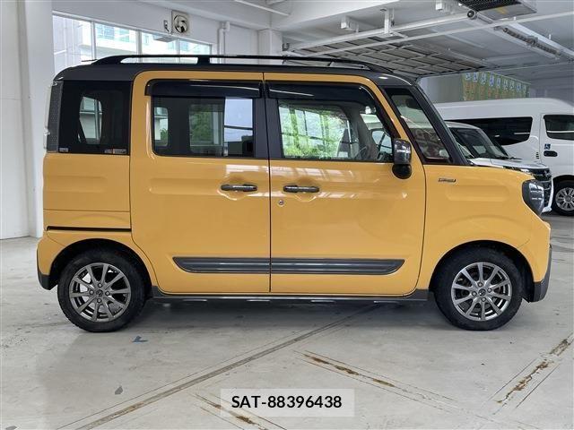 Suzuki SPACIA 2019-09 8337979-4