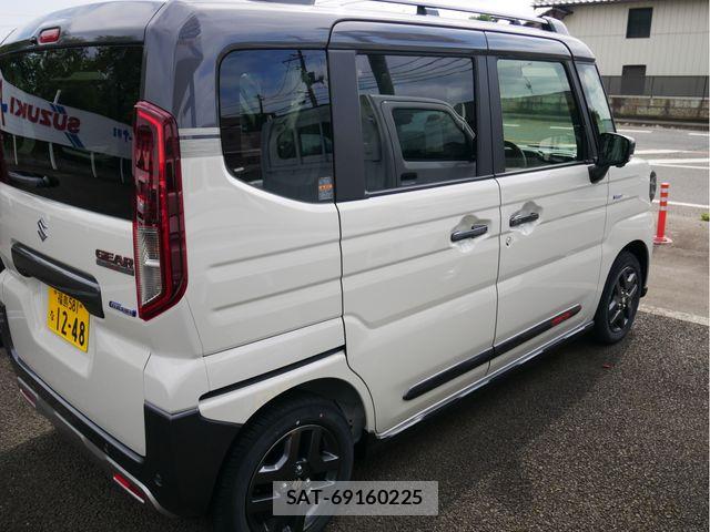 Suzuki SPACIA 2025-09 8746006-4